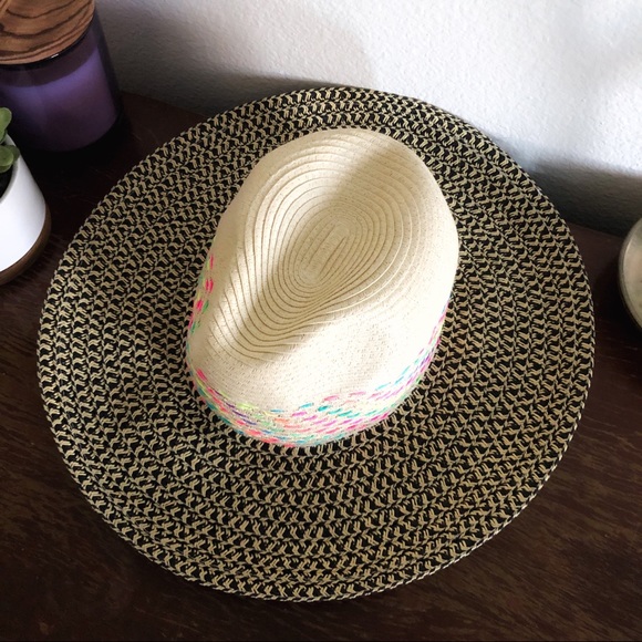 August Hats | 90s Remix Large Brim Fedora Hat - Picture 2 of 8